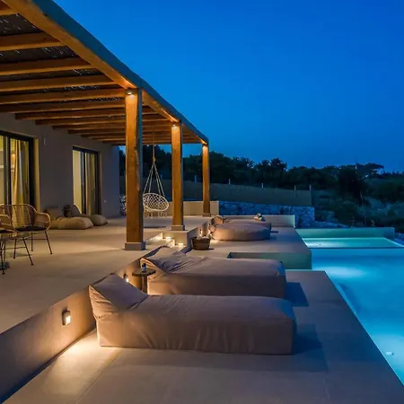 Вилла Suolo Di Gioia With Magnificent Sea View And Infinity Pool 18*4m