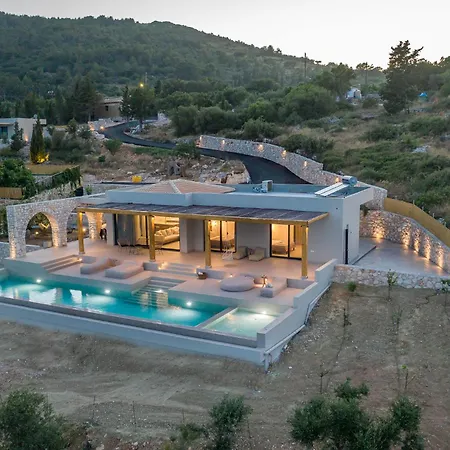 Villa Suolo Di Gioia With Magnificent Sea View And Infinity Pool 18*4m *