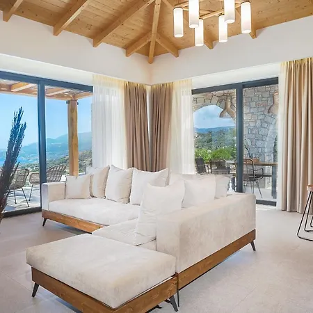 Villa Suolo Di Gioia With Magnificent Sea View And Infinity Pool 18*4m Korithion
