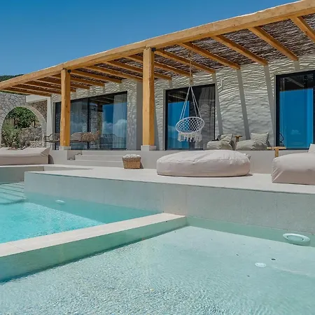 Suolo Di Gioia With Magnificent Sea View And Infinity Pool 18*4m