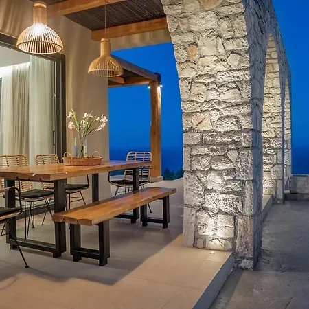 Suolo Di Gioia With Magnificent Sea View And Infinity Pool 18*4m