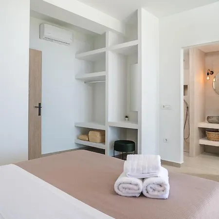 Suolo Di Gioia With Magnificent Sea View And Infinity Pool 18*4m *